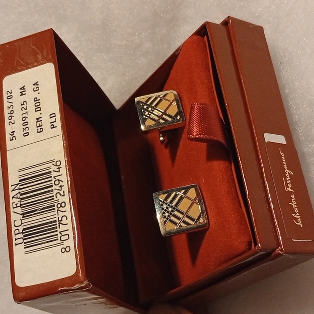 Burberry Cufflinks in Salvatore Ferragamo Box